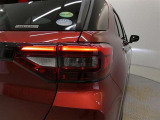 LEDテールライトです。省電力、高輝度のLEDは明るく照らすので夜間運転時の視認性を高めます。スタイリッシュな見た目で細かいところもこだわりたいあなたに!
