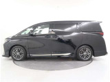 【新大阪プレミアムU-Car】認定基準更に、当社独自の基準をクリアーした特別な車両です、ご成約時上記の特典をお選び頂けます。詳しくはスタッフまでお問合せ下さい。