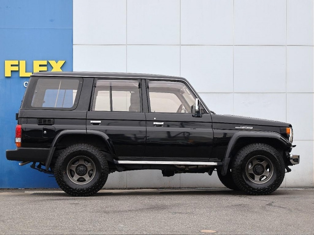 トヨタ ランドクルーザー70 4.2 ZX ディーゼル 4WD の中古車詳細