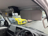 運転席と助手席にはサンバイザーを装備☆