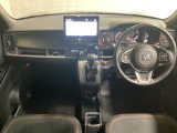 指定工場併設で末永く品質を保ちます。12ヶ月点検や車検はもちろんのこと、国家資格整備士によるお車のアドバイスも致します。