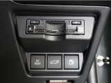 高速道路の料金所をスムーズに通過できるETC車載器♪※別途セットアップ料金を申し受けます。