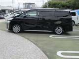 外環三郷西インター出口から約10分前後になります。新車店舗と併設されています。