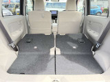 後席を格納すると、これだけの広さが!シーンに合わせたシートアレンジで、大きな荷物も積むことが出来ます♪