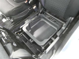 取り出しやすく、しまいやすい収納スペースが満載です。ティッシュやペットボトル等、用途に合わせた収納が可能ですので、使い方はあなた次第!