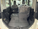 全方位モニター付メモリーナビゲーション スズキコネクト対応通信機装着車 フルセグTV 2WD 届出済未使用車 両側電動スライドドア パドルシフト 新品フロアマット