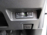 ETCももちろん搭載。いちいち料金所で停車する必要なんて当然ないです。スムーズにストレスなくドライブをお楽しみください。(※支払総額にセットアップ費用は含まれておりません。)