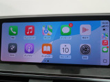 【アップルカープレイ】iPhoneがBMW車両とワイヤレスで接続されます。Apple CarPlayでは、オーディオストリーミングやメッセージングアプリがディスプレイに表示されます。