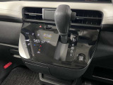 オートエアコンで快適な車内温度を演出してくれます!