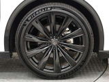 タイヤサイズ 235/45R21