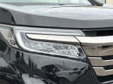 明るくて長寿命のLEDヘッドライト採用