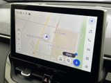 見やすい地図画面で、スムーズなナビゲーションを実現。目的地までの道順を的確に案内してくれます。運転に集中できる、頼れる相棒です。