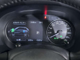 メーター内のディスプレイには運転をサポートするさまざまな情報を表示