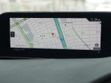 マツダコネクトの8.8インチワイドセンターディスプレイです。『Android Auto』『Apple CarPlay』や独自のコネクテッドサービスに対応したインターフェイスシステムです。