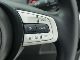 ◆アダプティブクルーズコントロール◆予め設定した車速内でクルマが自動的に加減速。前走車との適切な車間距離を維持しながら追従走行します。【LKAS】車線維持支援システムでステアリング操作を支援。