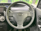 インテリアに合わせたデザインのステアリングは、運転される方のことも考え、運転しやすい形状、大きさです。是非一度、実際に触ってお確かめください。