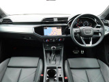 運転に必要な情報をメーター内に集約し、ドライバーの安全で快適な運転に寄与するアウディバーチャルコックピット。