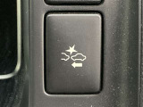 プリクラッシュセーフティーシステムです。万が一よそ見をして前車や壁にぶつかりそうになっても、知らせてくれます♪もちろん、安全運転は忘れずに。
