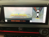専用のカメラにより、上から見下ろしたような視点で360度車の周囲を確認することができます。死角部分も確認しやすく、狭い場所での切り返しや駐車もスムーズです♪
