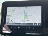 鮮明なディスプレイが、目的地までのルートをわかりやすく表示。スムーズな移動をサポートし、遠出も安心して楽しめますね。