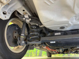 お車を安心してお乗りいただく為には、足回りの定期点検が欠かせません。サービスサポート(有償保証)では無料点検もご提供しており、安心のカーライフをお過ごしいただけるサポート体制が整っています。