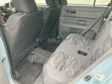 運転席周りはシンプルで操作性に優れています。必要な情報を一目で確認でき、安全運転をサポートします。