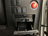 何かと便利なグローブボックス。メンテナンスノートや車検証、ちょっとしたメモと筆記用具等を入れておくとあればもしもの時にも便利ですね。☆詳しくは無料通話0078-6003-827541 相模原ICすぐ