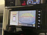 【フロントカメラ】運転席に座った状態で死角になりやすいクルマの前の様子まで確認でき安全ですね♪