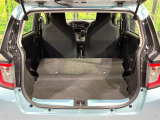 普段のお買い物や通勤、送迎等に十分な荷室スペースを確保しております。セカンドシートを倒すと、大きな荷物の積載も可能です♪