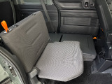 Honda独自のセンタータンクレイアウトによって車内空間をフラットにし、使い方をより自由に。