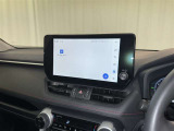 ディスプレイオーディオを装備。スマホとクルマをつなぐことで、これまでのナビに加えて、いろんなサービスが楽しめます。