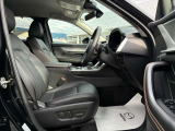 しっかりフィットし、骨盤が立つような姿勢で運転することで、運転中の疲労軽減に効くシートです