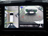 まるでお車を真上から見下ろしたかのような映像をナビに映し出してくれますので狭い駐車場でも周囲を確認する事が出来ますので非常に安心です♪