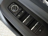 電動格納式ドアミラー・パワーウインドウを装備しています。