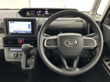 スタイリッシュなインパネ周りです!運転の際、常に目にする部分は、シックにまとめた飽きの来ないデザインが人気です!