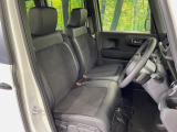 運転席シート廻りは使用感も少なく、良好な状態となっています。丁寧に使われていたことがよくわかりますね。