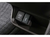スマートフォンなどの音楽再生が可能なUSB接続ジャック装備車両です♪♪♪