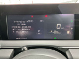 視認性の高いメーターで運転情報を的確に把握できます