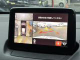 マルチビューカメラのお写真です。駐車が苦手な方でも楽に駐車が行えますね♪