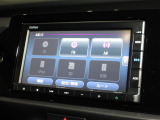 ナビゲーションは純正メモリーナビ(VXM-225Ci)を装着しております。AM、FM、CD、Bluetoothがご使用いただけます。初めて訪れた場所でも安心ですね!