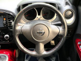 【純正革巻きステアリング】上質な革を使用することで、手にしっかり馴染みとても運転しやすいハンドルです♪