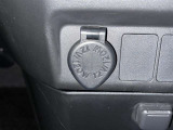 シガーソケット用の充電器が使用可能です!