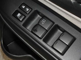 電動格納式ドアミラー・パワーウインドウを装備しています。