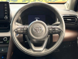インテリアに合わせたデザインのステアリングは、運転される方のことも考え、運転しやすい形状、大きさです。是非一度、実際に触ってお確かめください。