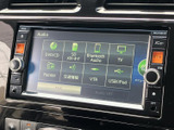 多彩なソースに対応し、高音質なサウンドを楽しめます。お好みの音楽で、快適なドライブをお手伝いします。