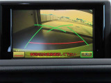 バックカメラが付いているので後方確認が非常にしやすいです。今や運転初心者も熟練者も必須装備!ついていて損はないですね♪