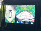 【全方位モニター用カメラ】専用のカメラにより、上から見下ろしたような視点で360度クルマの周囲を確認することができます☆死角部分も確認しやすく、狭い場所での切り返しや駐車もスムーズに行えます。