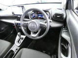 見通しのよいすっきりとした視界で、誰でも運転しやすいです。運転のしやすさは疲れにくさにも繋がりますよ♪