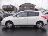 内外装およびエンジンル-ムなど専用クリ-ニング致します。車両クリ-ニングのプロが施工致しますので!高品質な1台に蘇りますよ♪(全在庫無料施工)