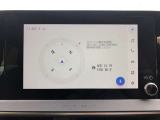 ディスプレイオーディオ装着車。 ディスプレイとスマホの連携で、様々なアプリを使用できます。 マップのアプリを繋げて、ナビゲーションとしてお使いください。